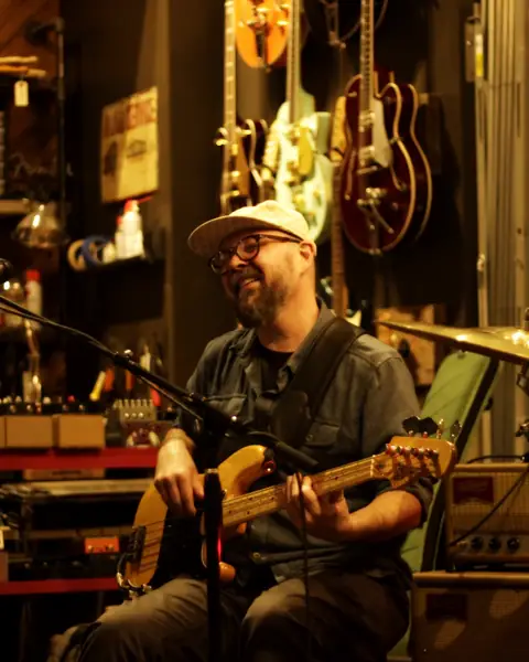 Benjamin "BB" Wright performing live